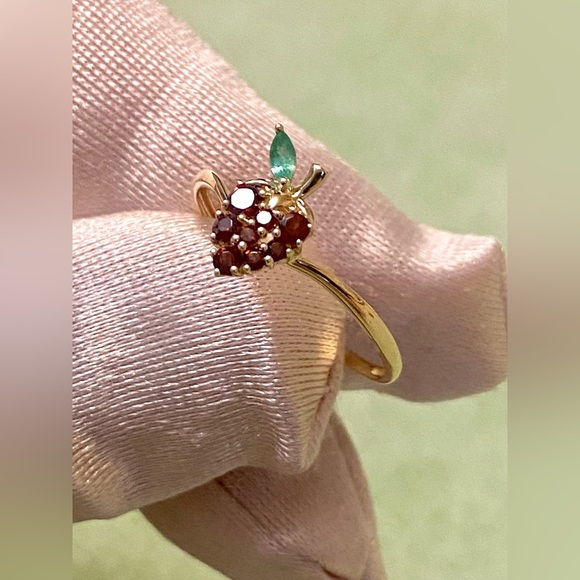 Real Gold Jewelry - 14K Yellow Gold & Rubies & Emerald cute Strawberry 🍓 ring 💍